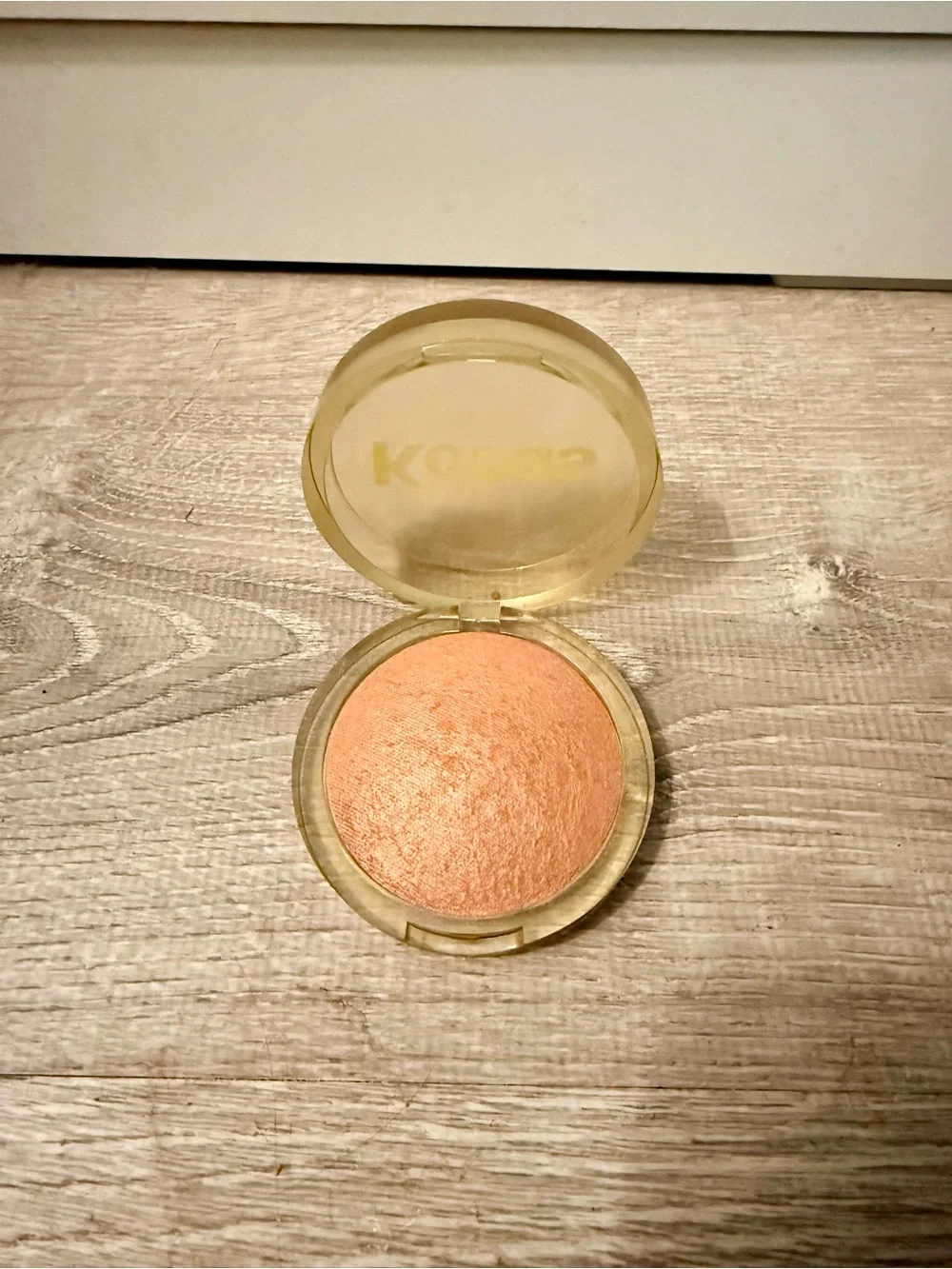 Kosas clean talc